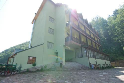 Ezio House Hotell Timisu de Jos Exteriör bild